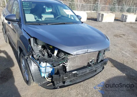 2021 Hyundai Tucson Value z USA, uszkodzony, nr VIN KM8J3CA40MU293178